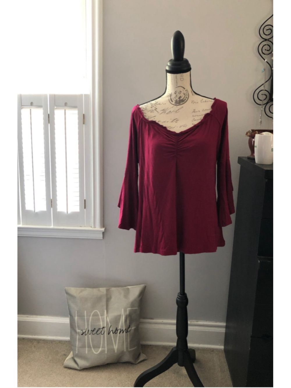 Candie's sz 1x womens top w/bell sleeve